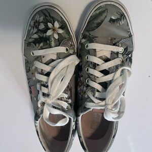 Women’s Keds limited edition
